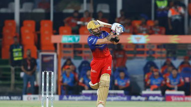 Confident & Creative: Kohli, Du Plessis go after Cummins