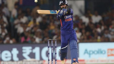 Dinesh Karthik nails forehand SIX