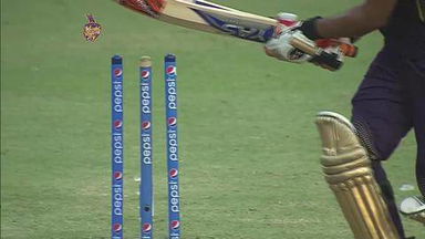 M49: KKR vs RCB – Shakib Al Hasan Wicket