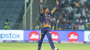 Umesh Yadav's fiery short ball leads to Hitman's downfall