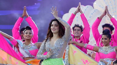 Tamannaah Bhatia dazzles at the glittering TATA IPL 2023 Opening Ceremony