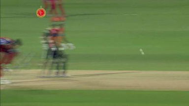 M24: RCB vs SRH–  Aaron Finch Wicket