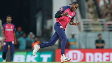 What A Start! Jofra goes on a stump-smashing spree in first over