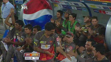 M68: SRH vs RR – Darren Sammy Six