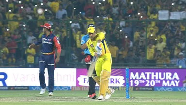 When MSD was given a grand welcome at Kotla