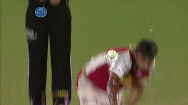 M18: RR vs KXIP – Stuart Binny Wicket
