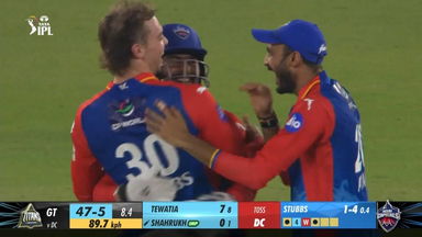 M32: GT vs DC – Fall of Wickets