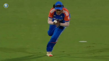 2 excellent catches, 2 crucial wickets: India bounce back hard