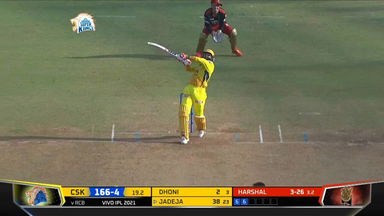 M19: CSK vs RCB – Ravindra Jadeja Six