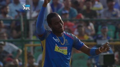 Jofra Archer keeps it tight with 3/26