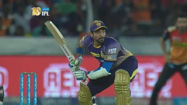 Lo & Behold - An Uthappa launch into the stands