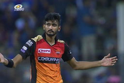 Khaleel Ahmed picks 3/42 at Wankhede