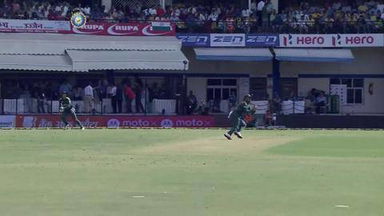 2ND ODI: IND vs SA – Shikhar Dhawan Wicket