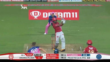 M09: RR vs KXIP – KL Rahul Six