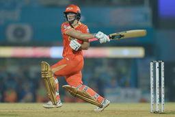 Danielle Gibson impresses on debut with brisk 34(24)