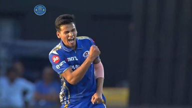 Rahul Chahar's second successive 3-wicket haul!