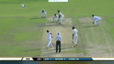 1st Test : IND vs SA  – Varun Aaron Wicket