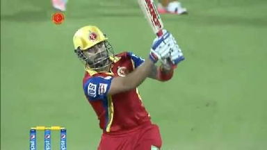 M33: RCB vs KKR – Virat Kohli Six