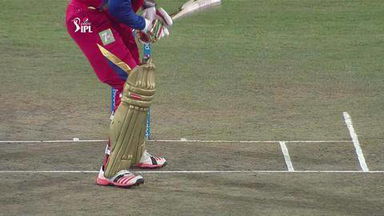 M59: CSK vs RCB – Chris Gayle Six