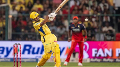 98m Biggie! Mhatre gives Shepherd a taste of his own medicine