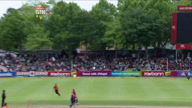 M15: DD vs PER – Pathan c Katich b Rimmington