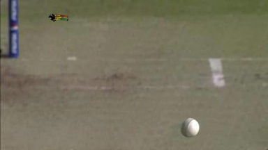 M71: PWI vs DD  – Yuvraj Singh Wicket