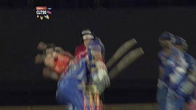 M15: RR vs SCO –  Rahul Dravid b Behrendorff