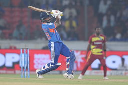 Nitish Kumar Reddy puts up fight with thrilling 41(20)
