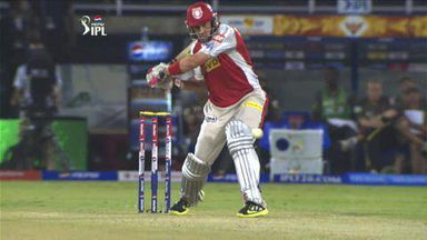 M25: SRH vs KXIP – David Hussey Six