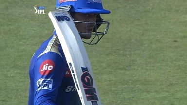 Quinton de Kock's flamboyant 81(52)