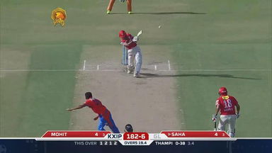 M26: GL vs KXIP – Wriddhiman Saha Six