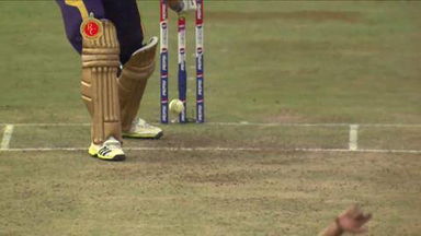 M12: RCB vs KKR – Ryan McLaren Wicket