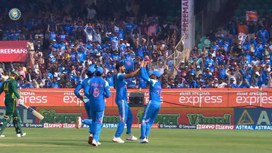 IND vs SA 2025, 3rd ODI: Fall of Wickets