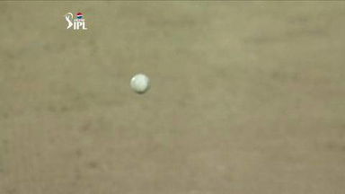 M5: CSK vs MI – Ambati Rayudu Wicket