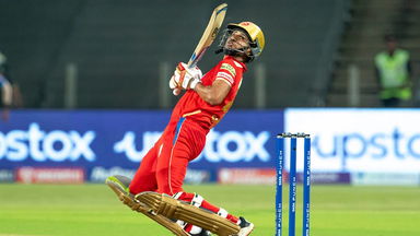 Shikhar Dhawan's deft uppercut boundary