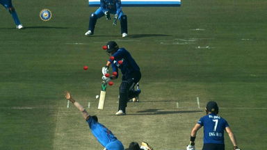 Commentators analyse the SWING early on at Eden Gardens