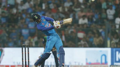 Hooda propels India with power-packed 41*(23)