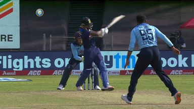 IND vs ENG 2021, 3RD ODI : Hardik Pandya Six