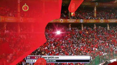 M21: RCB vs DD – Virender Sehwag Wicket
