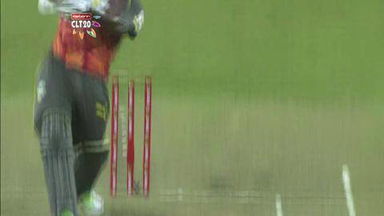 M10: CSK vs SRH –  Thisara Perera c Vijay b Bravo