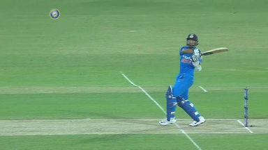 IND vs NZ 2016, 1st ODI: Ajinkya Rahane Six