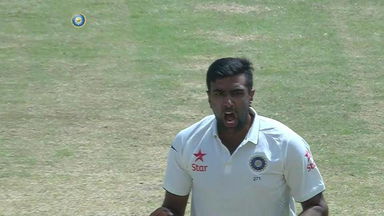 India VS NZ 2016, 2nd Test day 4: Martin Guptill Wicket