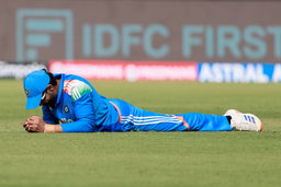 Can’t get past him! Ravindra Jadeja takes a sharp catch