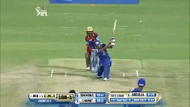 M16: RCB vs MI – Unmukt Chand Six