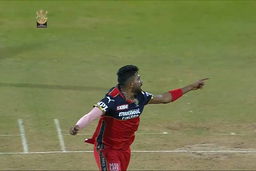 When Siraj castled Jos Buttler