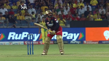 Dinesh Karthik pummels 2 sixes in the final over