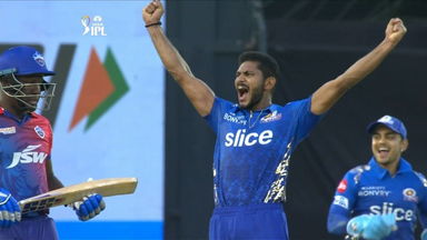 Basil Thampi impresses with 3-wicket haul in first Mumbai Indians appearance