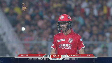 M11: KKR vs KXIP – Glenn Maxwell Wicket