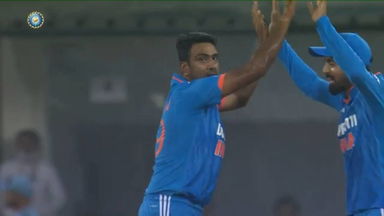IND vs AUS 2023-24, 2ND ODI: Fall of Wickets