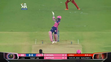 Q2: RR vs RCB – Yashasvi Jaiswal Six
